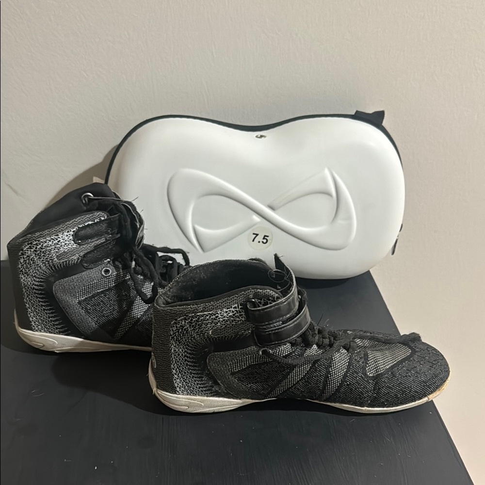 NFINITY Titan shoes size 7.5 worn 1-2 times willing to negotiate price